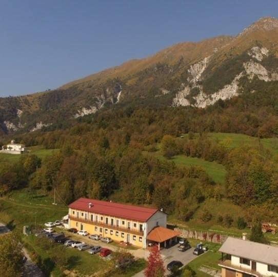 Locanda Dall'Orso Monteaperta Udine Taipana Kültér fotó